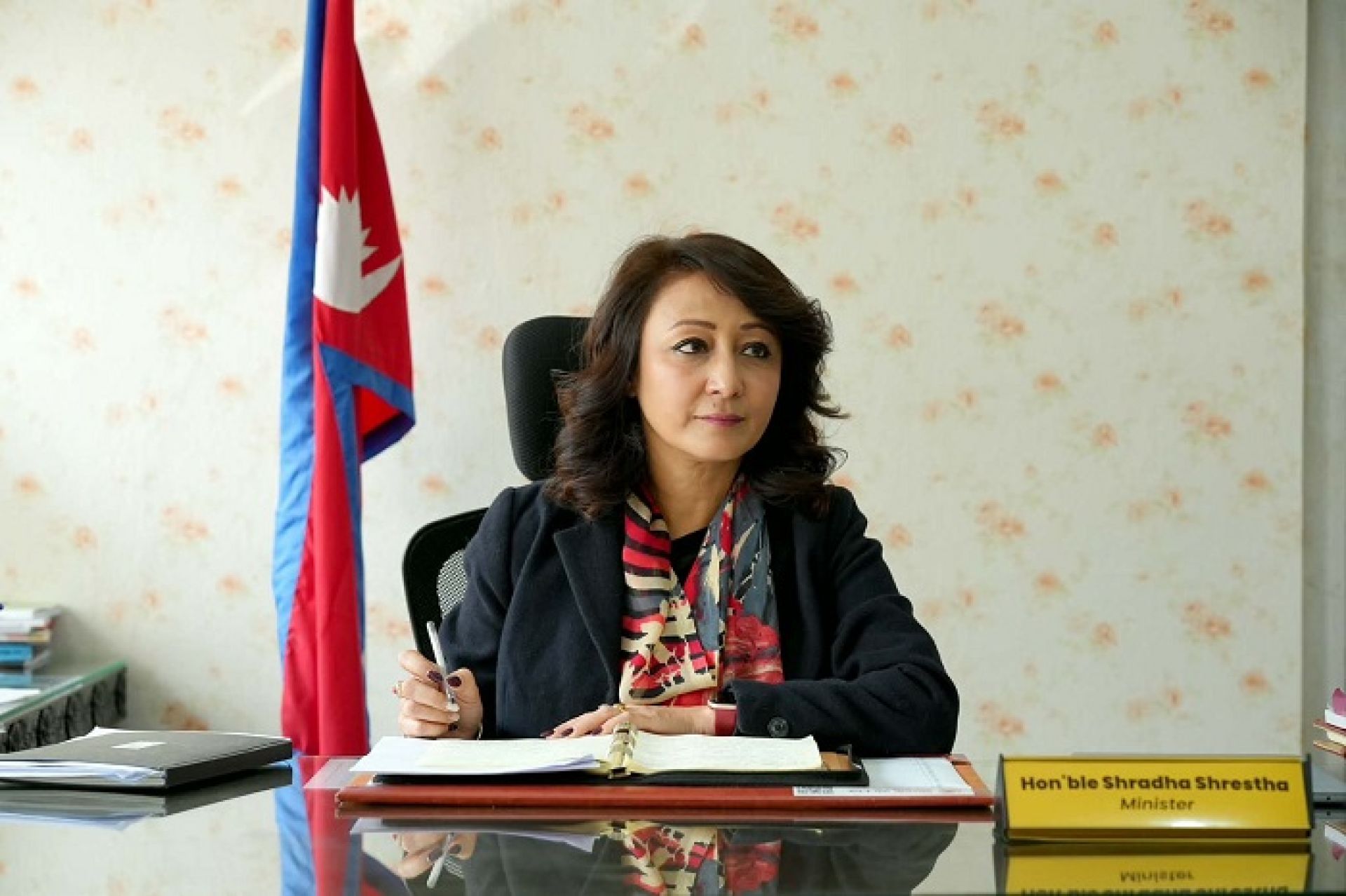 मन्त्री श्रेष्ठद्वारा १०० दिनको उपलब्धि सार्वजनिक, नीतिगत जटिलता सुल्झाउँदै सेवा प्रवाहमा सुधार